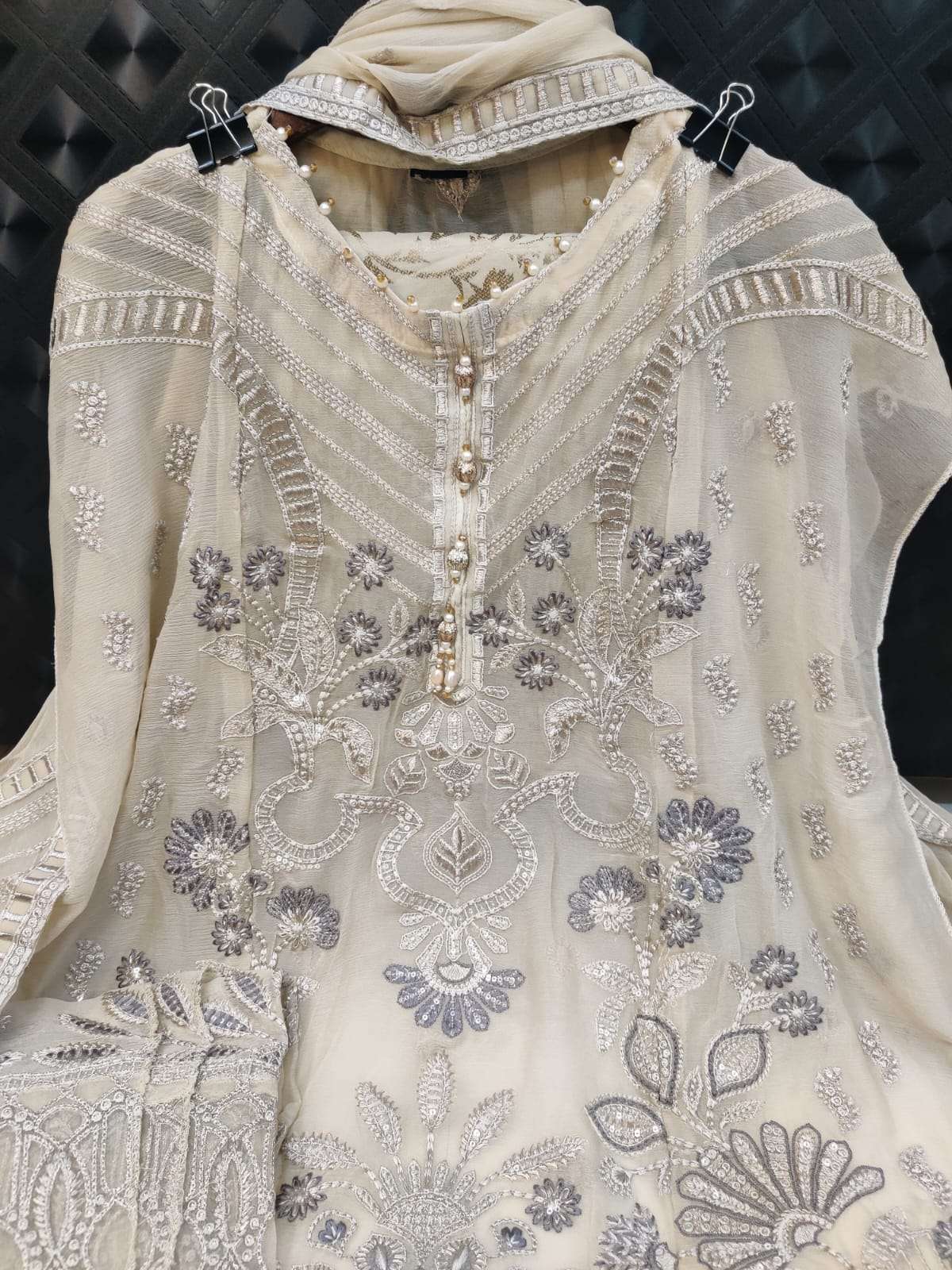 Safeera Luxury Chiffon Vol 12 Open pics by Flossie